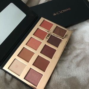 Crowne eyeshadow pallet